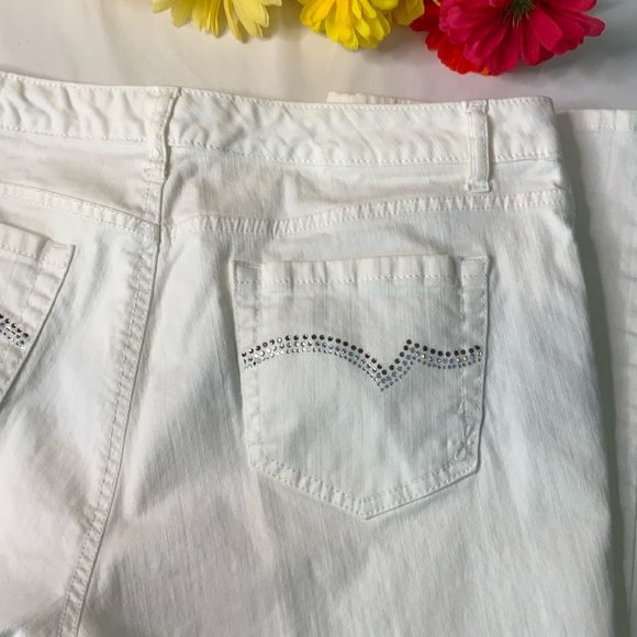 White Jeans Jones New York with details pockets 🥰 - Picture 4 of 15